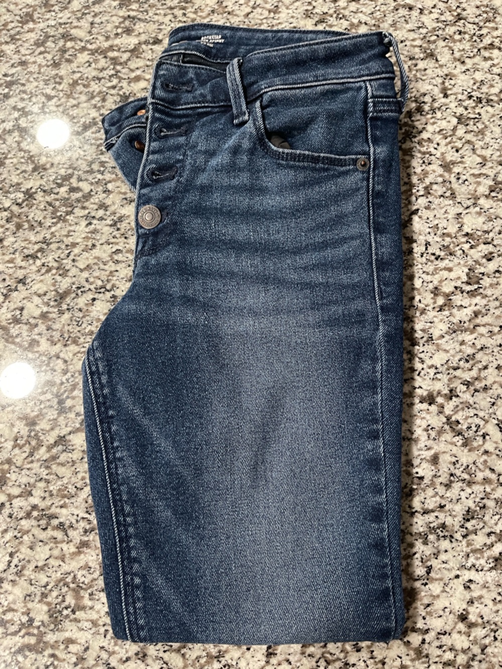 Old Navy Dark Wash Skinny Jeans with Frayed Hem - Picture 11 of 16